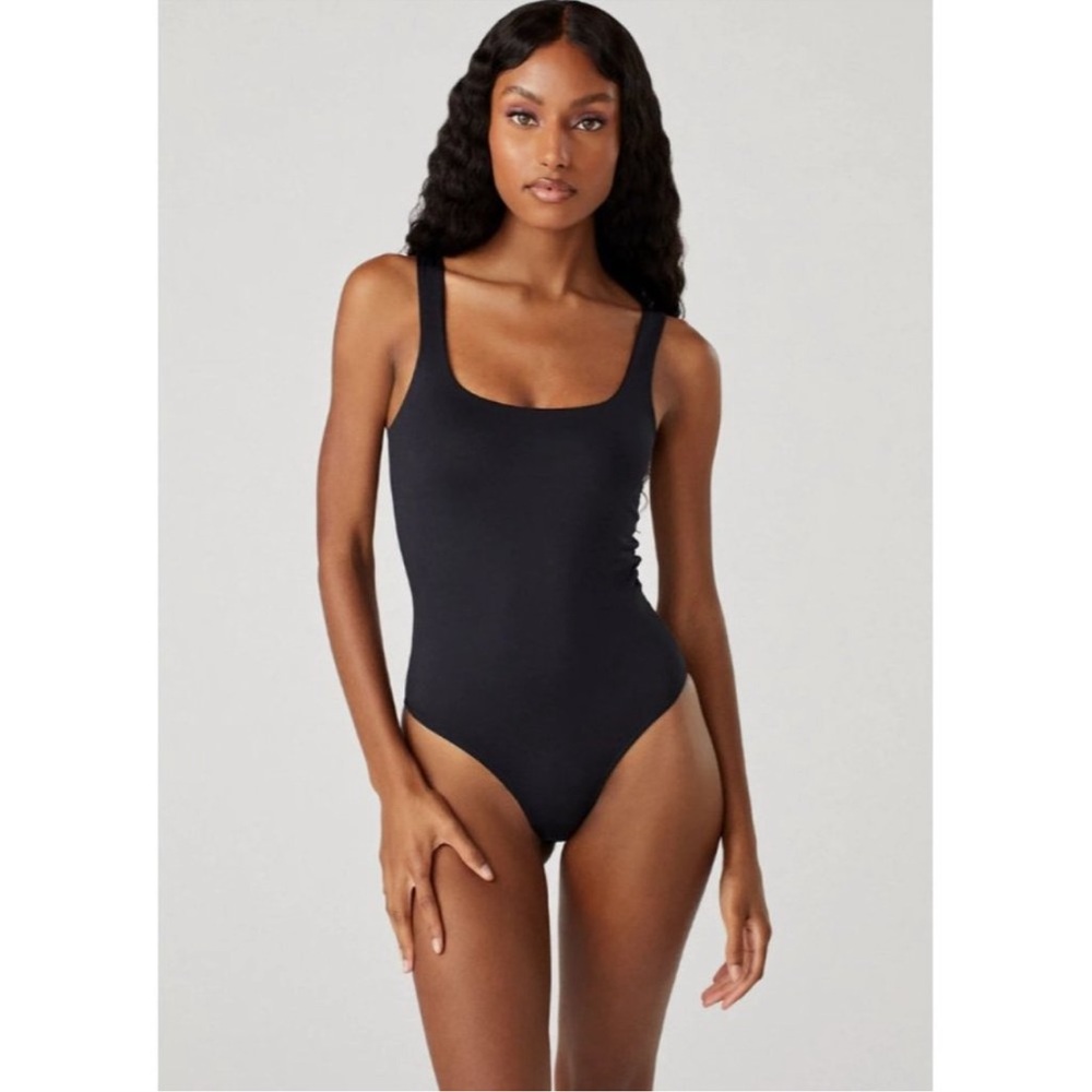 NWT - CLYQUE The Label “Sheera” Square Neck Bodysuit